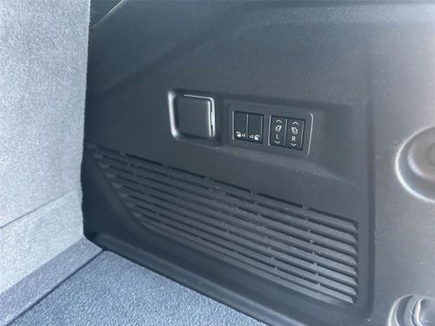 Used 2022 Chevrolet Tahoe High Country w/ Max Trailering Package AWD/4WD image 19