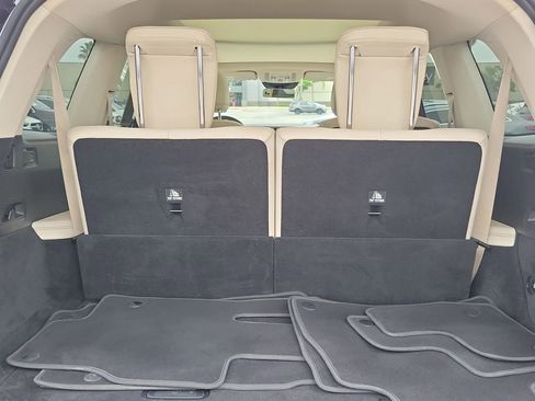 Certified 2024 Mercedes-Benz GLS 450 4MATIC image 9