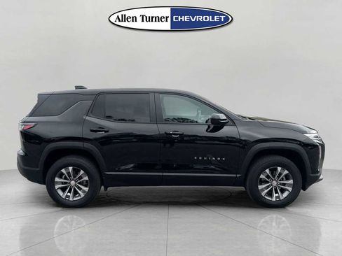 New 2026 Chevrolet Equinox LT w/ Convenience Package II image 3