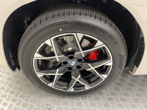 Used 2025 BMW X3 xDrive30i w/ Premium Package image 8