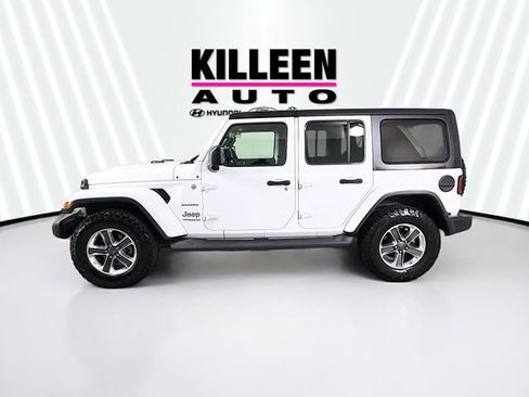 Used 2019 Jeep Wrangler Unlimited Sahara AWD/4WD image 4