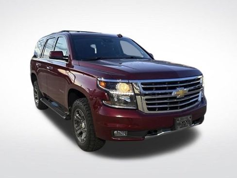 Used 2016 Chevrolet Tahoe LT w/ Luxury Package AWD/4WD image 3