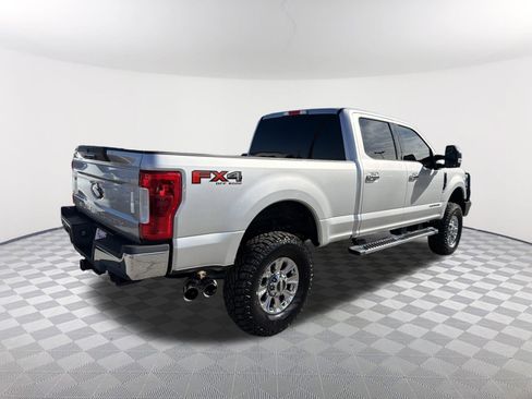Used 2019 Ford F250 XLT w/ XLT Premium Package image 16