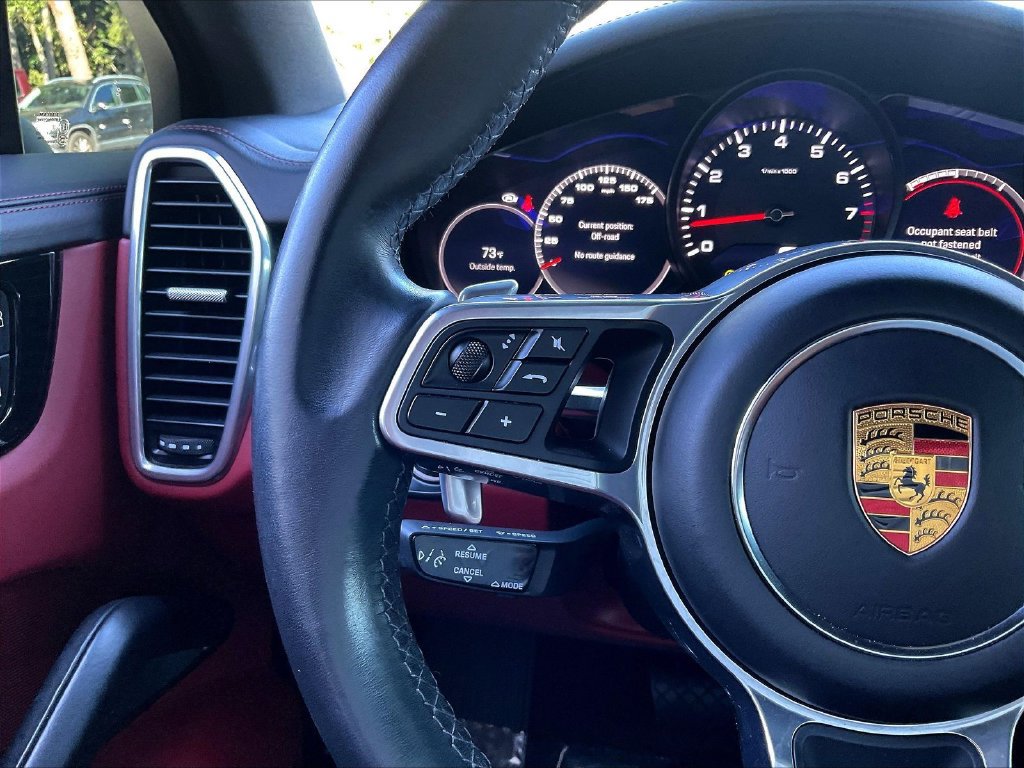Used 2022 Porsche Cayenne Coupe w/ Premium Package AWD/4WD image 9