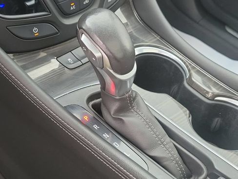 Used 2020 Buick Envision Essence FWD image 21