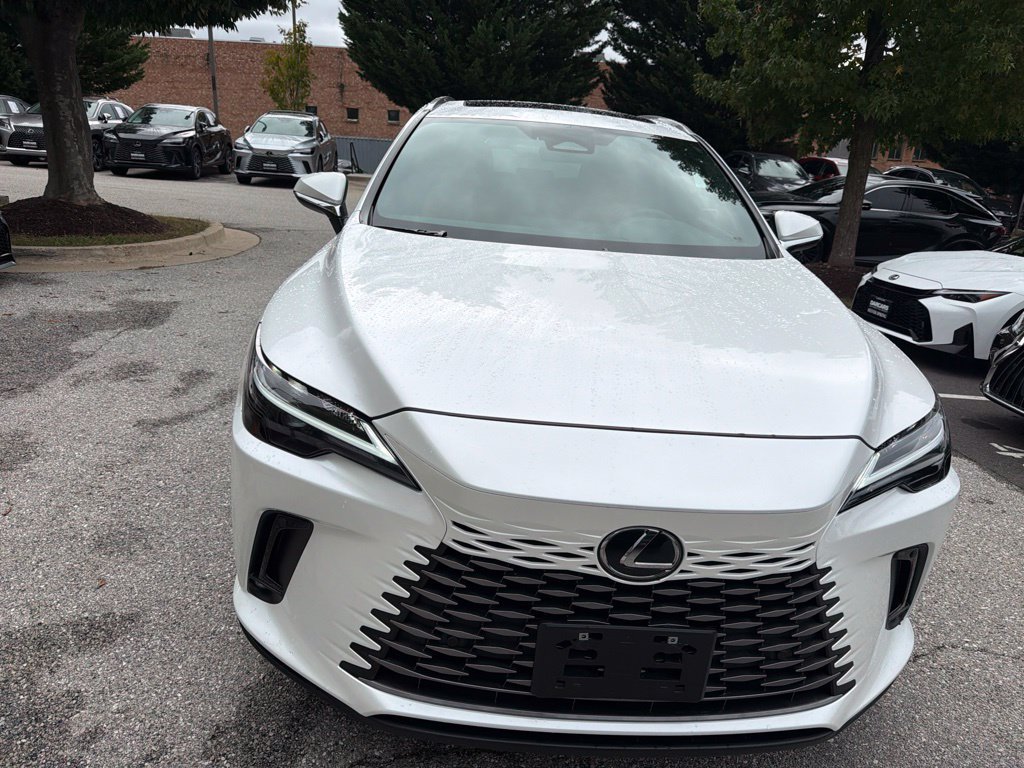 Used 2025 Lexus RX 350 Premium w/ Accessory Package AWD/4WD image 4