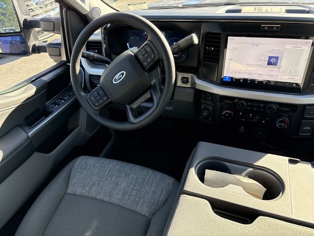 New 2026 Ford F350 XLT w/ XLT Premium Package AWD/4WD image 15