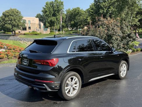 Used 2021 Audi Q3 2.0T Premium w/ Convenience Package AWD/4WD image 3