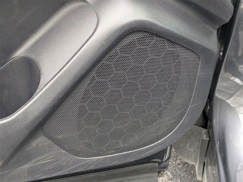 Used 2025 Subaru Ascent Premium image 18