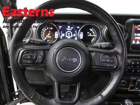 Used 2023 Jeep Wrangler Unlimited w/ Cold Weather Group AWD/4WD image 10