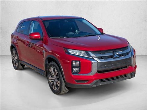 Used 2024 Mitsubishi Outlander Sport SE image 3