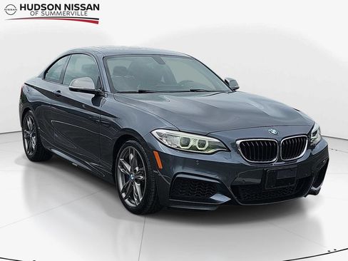 Used 2016 BMW M235i Coupe RWD image 1