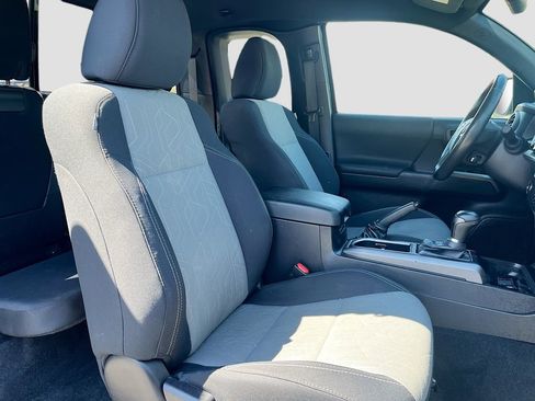 Used 2022 Toyota Tacoma TRD Sport w/ TRD Premium Sport Package RWD image 27