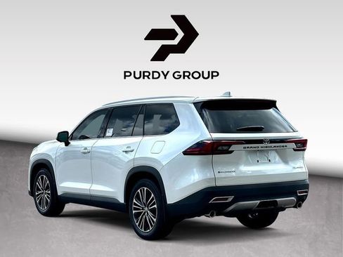 New 2026 Toyota Grand Highlander AWD Hybrid image 6