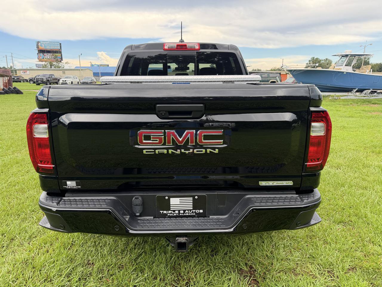 Used 2025 GMC Canyon Elevation AWD/4WD image 18