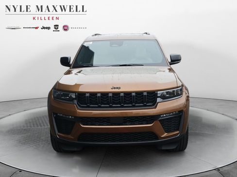 New 2026 Jeep Grand Cherokee L Limited RWD image 18