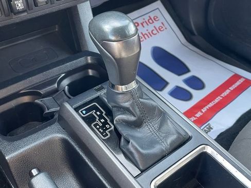 Used 2019 Toyota Tacoma TRD Off-Road AWD/4WD image 13