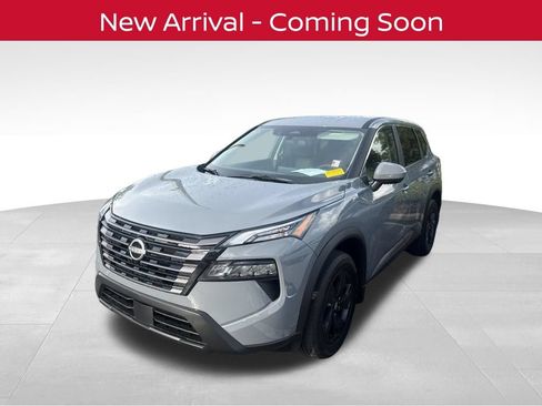 Certified 2026 Nissan Rogue SV FWD image 1