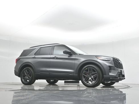 New 2026 Ford Explorer ST w/ Sun And Sound Package AWD/4WD image 3