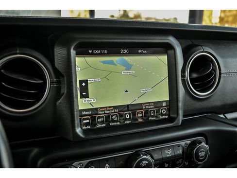 Used 2020 Jeep Wrangler Unlimited Sahara image 19