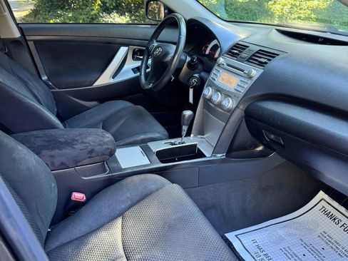 Used 2011 Toyota Camry SE image 11