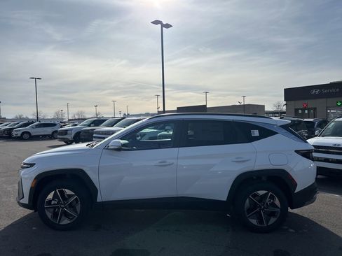 New 2026 Hyundai Tucson SEL image 8