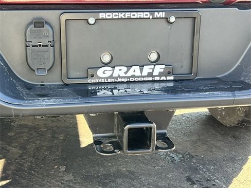 Certified 2022 Jeep Gladiator Sport image 10