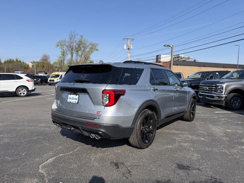 Used 2020 Ford Explorer ST w/ ST Street Pack AWD/4WD image 7