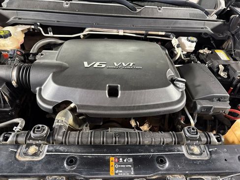Used 2021 Chevrolet Colorado ZR2 w/ ZR2 Midnight Special Edition AWD/4WD image 31