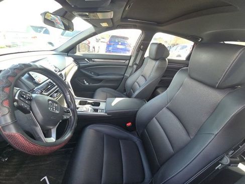 Used 2021 Honda Accord Sport image 5