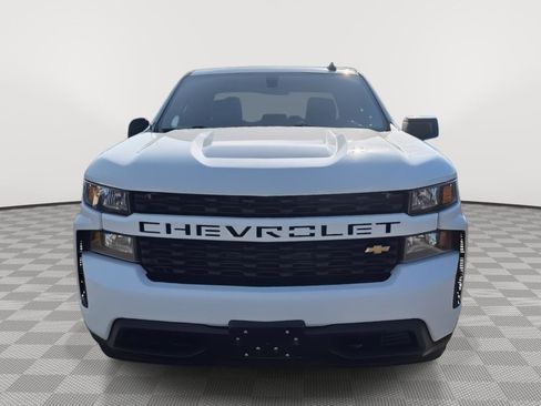 Used 2021 Chevrolet Silverado 1500 Custom image 2