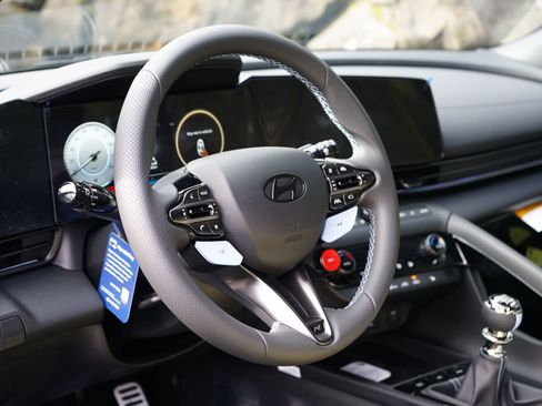 New 2026 Hyundai Elantra N FWD image 11
