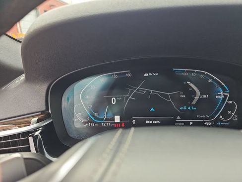 Used 2023 BMW 530e xDrive AWD/4WD image 14