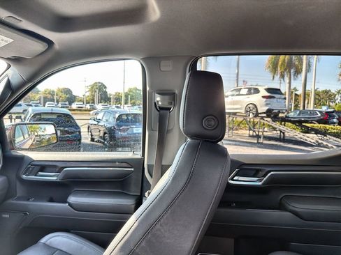 Used 2023 GMC Sierra 1500 SLT w/ SLT Premium Plus Package AWD/4WD image 12