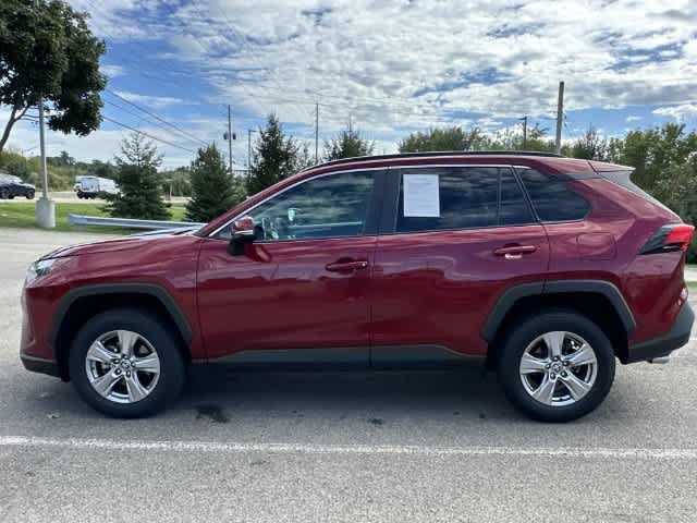 Used 2025 Toyota RAV4 XLE FWD image 2