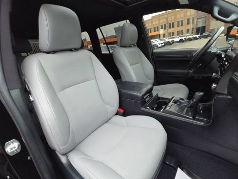 Used 2023 Lexus GX 460 w/ Black Line Special Edition AWD/4WD image 15
