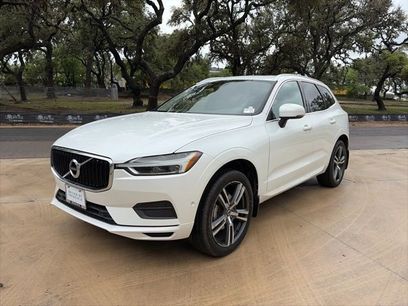 Used 2018 Volvo XC60 T5 Momentum w/ Convenience Package