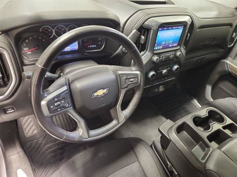 Used 2020 Chevrolet Silverado 1500 LT w/ Texas Edition RWD image 10