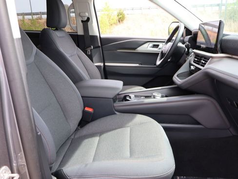 New 2026 Ford Explorer Active image 10