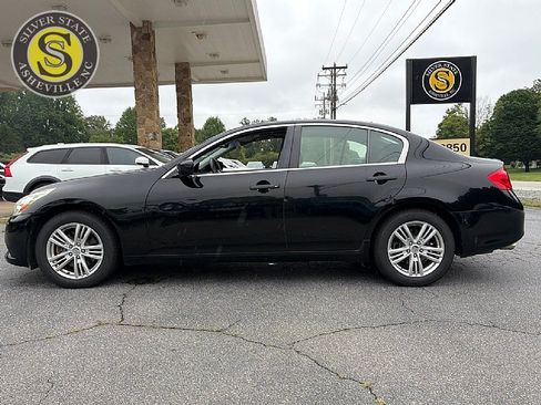 Used 2012 INFINITI G37 x Sedan w/ Premium Pkg AWD/4WD image 3