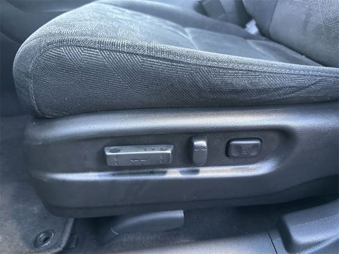 Used 2022 Honda Pilot Sport image 12