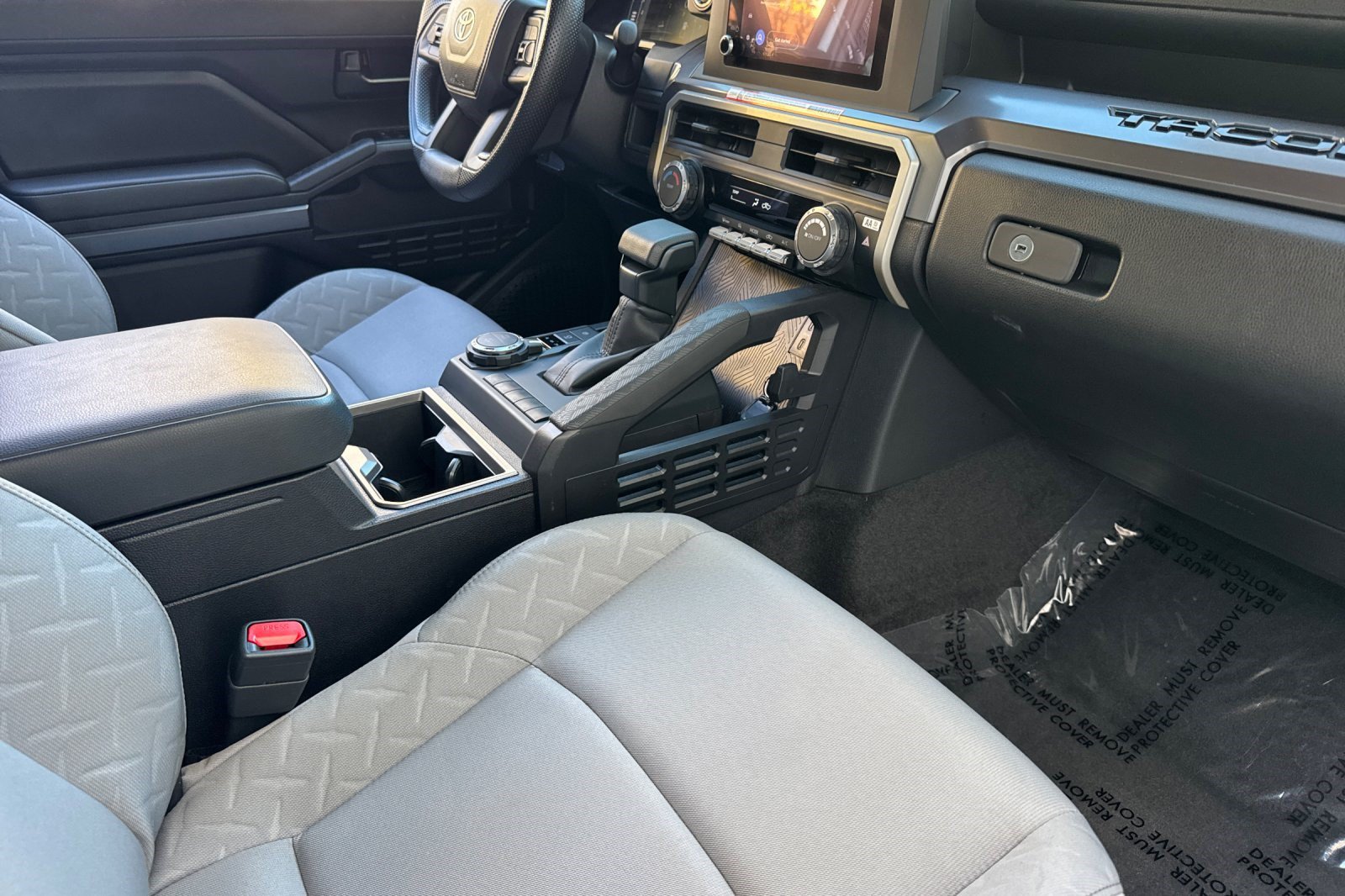 Used 2026 Toyota Tacoma SR5 AWD/4WD image 32