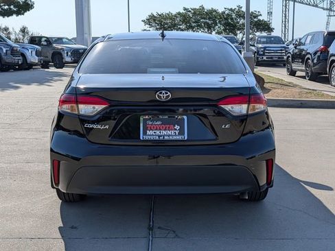 Used 2025 Toyota Corolla LE FWD image 7