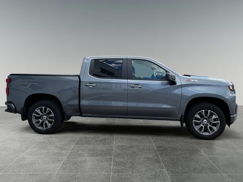 Used 2021 Chevrolet Silverado 1500 RST w/ Z71 Off-Road Package AWD/4WD image 5