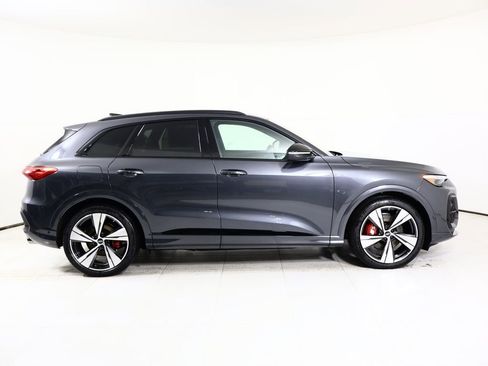 New 2025 Audi SQ5 Premium Plus image 19