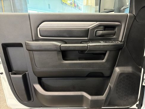 Used 2024 RAM 3500 Tradesman AWD/4WD image 11