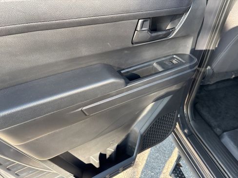 Used 2025 Toyota Tacoma SR5 image 6