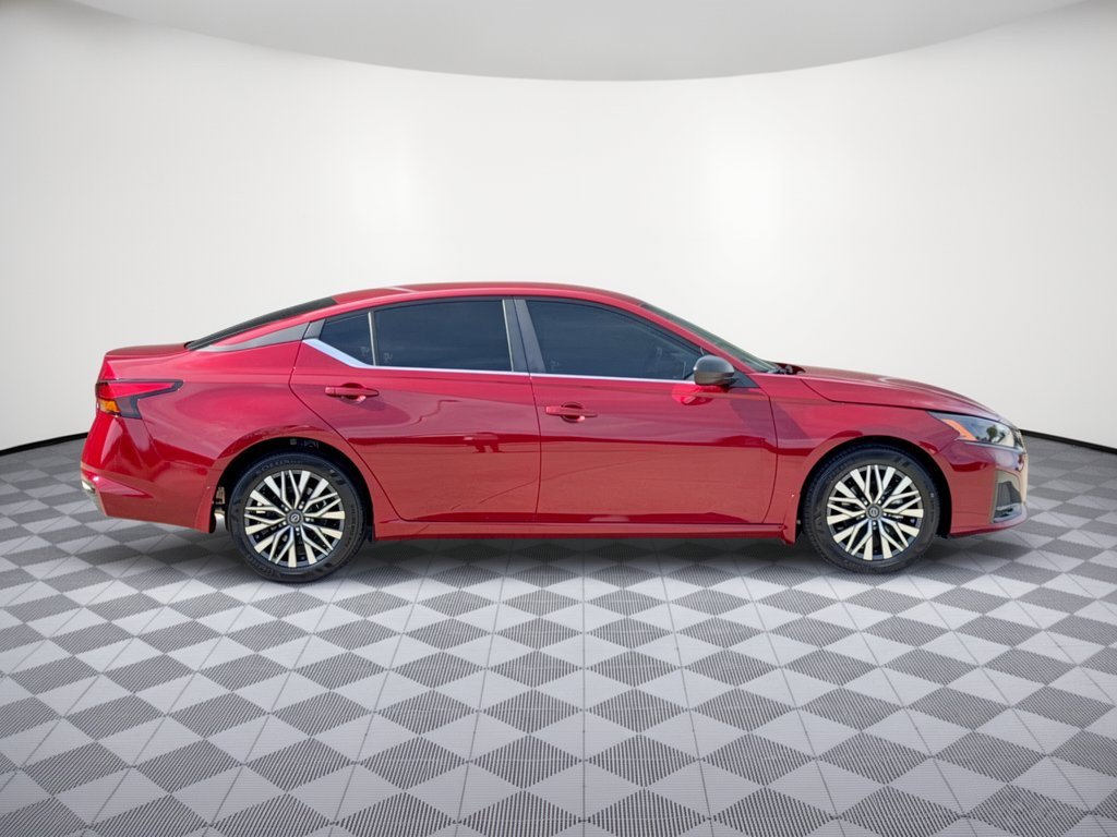 New 2026 Nissan Altima 2.5 SV FWD image 8