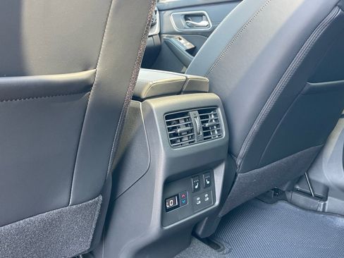 New 2026 Nissan Rogue Platinum AWD/4WD image 25