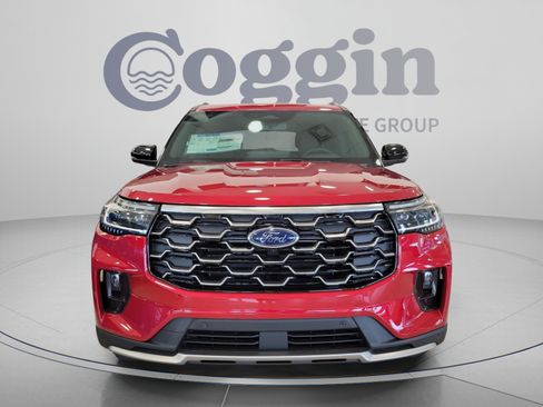 New 2026 Ford Explorer Platinum RWD image 9